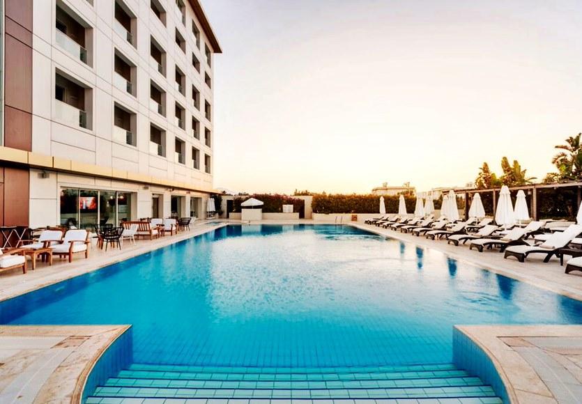 Ada Beach Hotel Karavas  Eksteriør billede