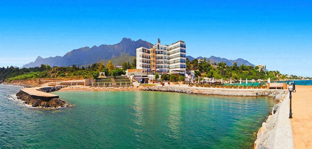 Ada Beach Hotel Karavas  Eksteriør billede